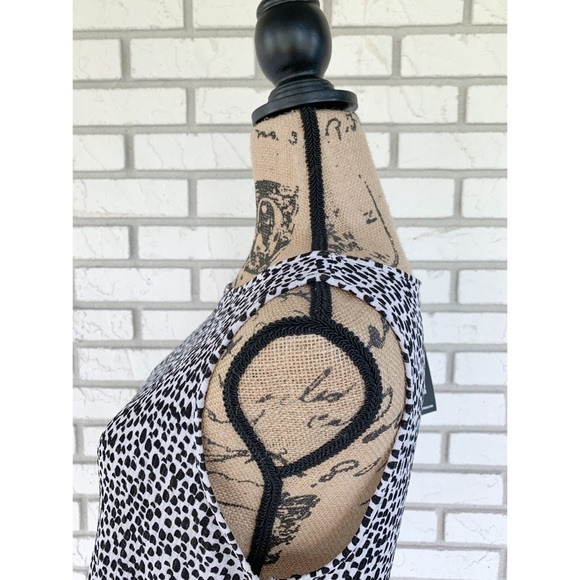 NWT Express Black and White Peplum Top Size Small - Picture 4 of 9